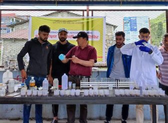 कास्कीकोटमा माटो परिक्षण तथा बाली उपचार शिविर