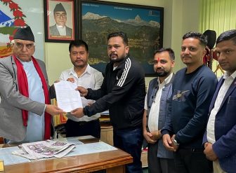 गण्डकी प्रदेशमा बढाएको सवारी कर फिर्ता गर्न युवा संघ र अनेरास्ववियुको माग