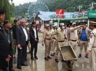 फेवातालको किनारमा निर्माणाधीन संरचना हटाउन पोखरा महानगर आग्रह