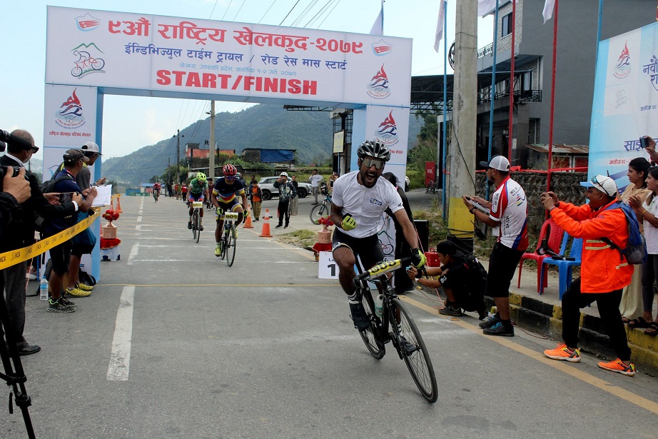 नवौं राष्ट्रिय साइक्लिङ प्रतियोगितामा विभागिय खेलाडीको वर्चस्व, रोड रेसमा गण्डकी र आर्मीलाई एक–एक स्वर्ण