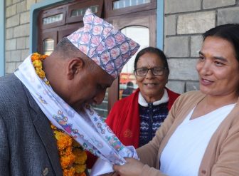 उम्मेदवारलाई धन्यवाद भन्दै मतदाताले मागे कालोपत्रे र खानेपानी