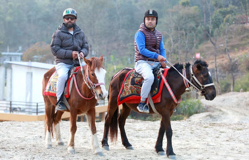 एघारौं पोखरा महोत्सवमा घोडसवार गराइने