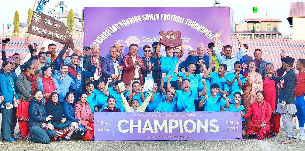 कालिकालाई प्रथम कुलपति रनिङ शिल्ड उपाधि