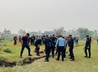 सेती नदिको खोचमा खसेर बालिका बेपत्ता