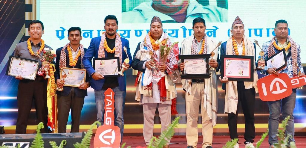 पोखरा स्पोर्टस अवार्डः करण केसी र सावित्रा भण्डारी उत्कृष्ट खेलाडी, सागर उत्कृष्ट पत्रकार