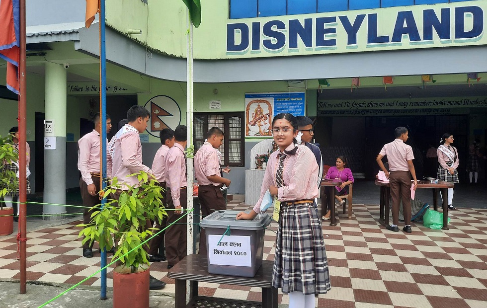 डिज्नील्याण्डमा बाल क्लब र जुनियर रेडक्रस सर्कल गठन गर्न निर्वाचन