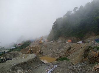 कास्की पाउदुरको जाम हटाउन गण्डकीका भौतिक मन्त्री जुग्जाली फिल्डमा