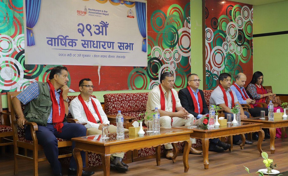 ‘प्रदेश धान्न सकिदैन खारेज गरौं’, ‘सटर भाँडा घटाउनु पर्दछ’– वडा अध्यक्ष भट्टराई