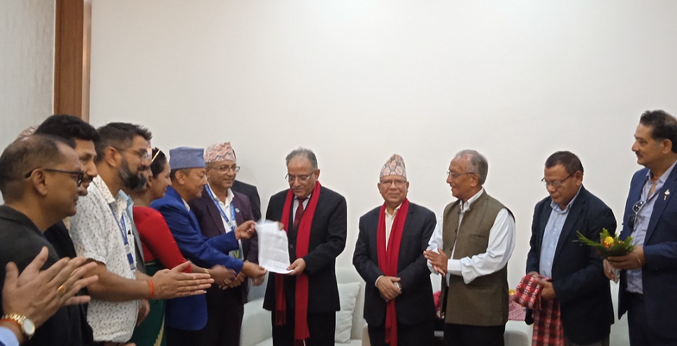 प्रधानमन्त्रीको चीन भ्रमणमा ५ एजेण्डा समावेश गर्न पोखरेलीको माग