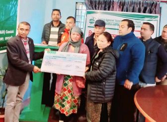 अन्नपूर्ण पदयात्रामा मृत्यु भएका ट्रेकिङ गाइडका परिवारलाई १० लाख