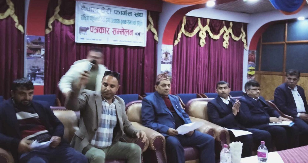 पोखरामा लोकल दूध भन्दै तराईको दूध, रोक्नु पर्ने किसानको माग