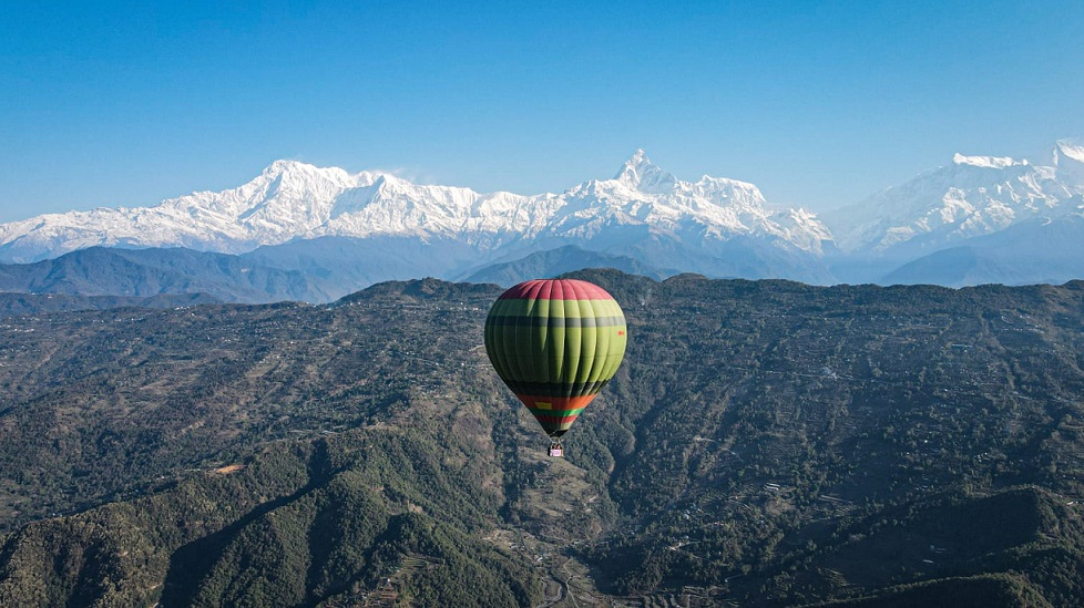हट एयर बेलुनलाई तीन गुणा बढी उचाइमा उड्ने अनुमति, हिमाल र पोखरा आसपासको दृश्य अझै राम्रो देखिने