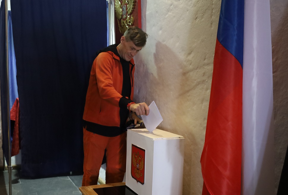 रसियाली नागरिकले पोखराबाटै राष्ट्रपतिलाई मतदान