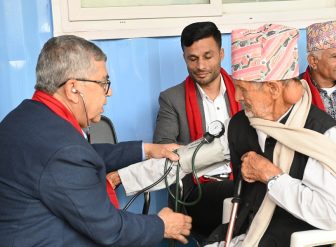 ज्येष्ठ नागकिरलाई वडामै विशेषज्ञसहितको स्वास्थ्य शिविर