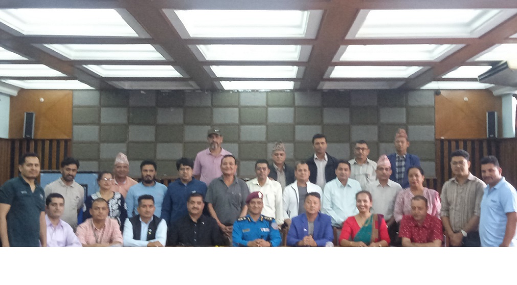 पोखरामा चेक बाउन्सले नित्याएका चुनौतिबारे चर्चा, व्यवसायी र प्रहरी हैरान