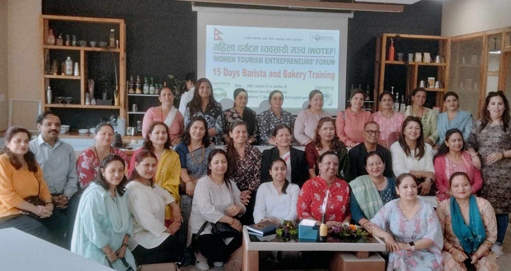 पोखरामा ओटेफद्धारा वारिष्ता तथा बेकरी तालिम