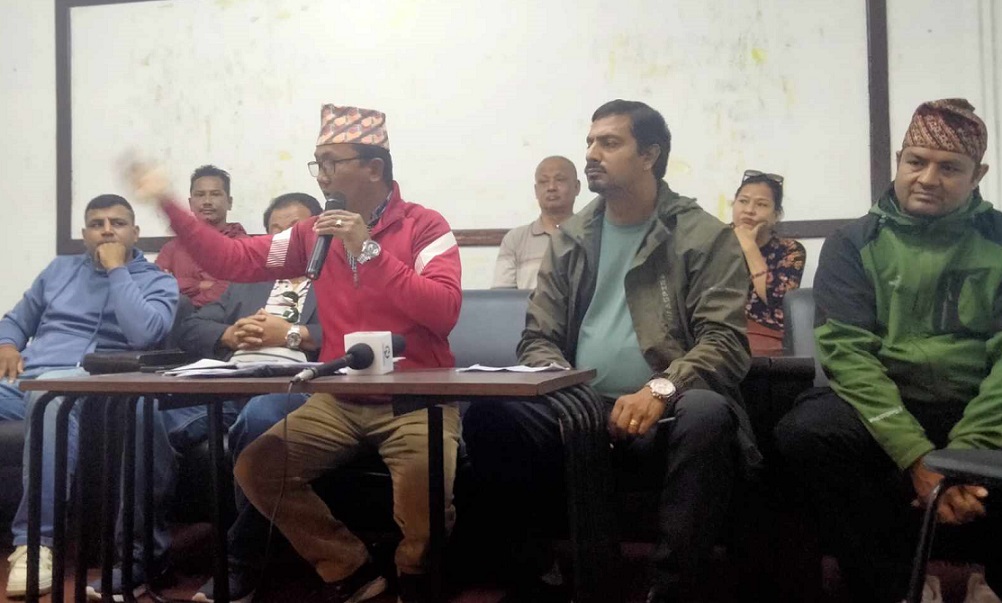 झुटा लाञ्छना लगाएको भन्दै सूर्यदर्शन सहकारी पीडितको अपत्ती