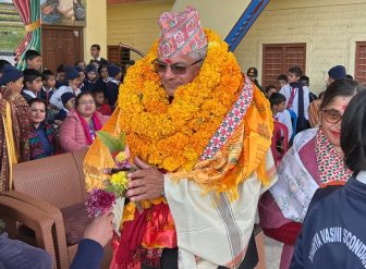 विन्ध्यवासिनी माविमा पुर्व प्रअ अधिकारीको सम्मान सहित विदाई, गलाभरी माला