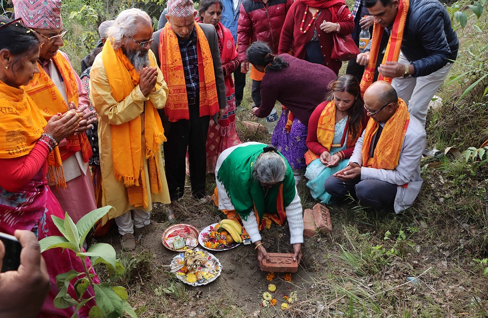 पोखराको ढुङगेसाँघु पट्नेरीमा प्रेम मन्दिर र नवदिप धाम जाने बाटो शिलान्यास
