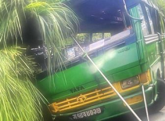 पोखराको आर्बामा बस दुर्घटना