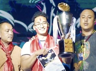 काठमाडौंका महर्जन आर्म रेष्लिङ च्याम्पियन