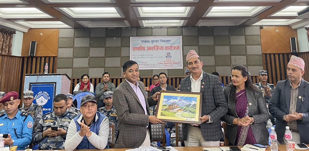 भन्सार छलेका र चोरीका सामान बिक्री–वितरण रोक्न व्यवसायायीको माग