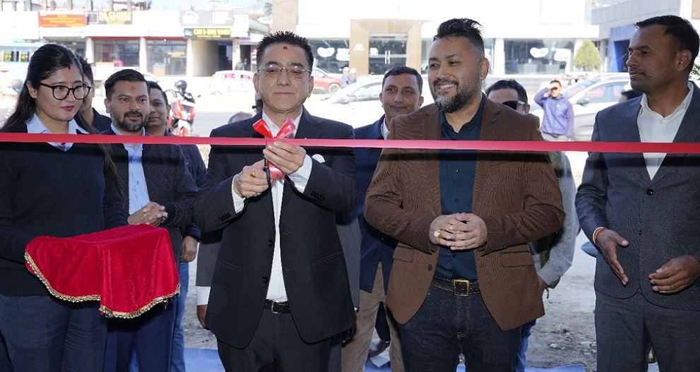 पोखरा लक्ष्मी ई–मोबिलिटीको सोरुम सञ्चालन, केई र फोर्थिङका कार