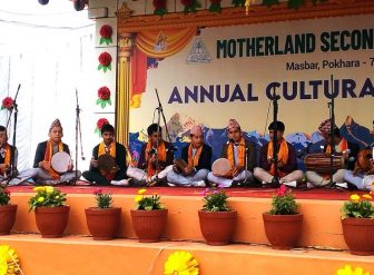 मदरल्याण्डमा सांस्कृतिक पर्वः भजनदेखि योगासम्म, कलादेखि गलासम्म