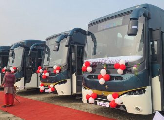 स्विफ्ट होलिडेका युरो सिक्स मापदण्डको लक्जरी बस पोखरा–काठमाडौं चल्ने
