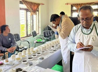 बागलुङको गोल्डेन टि ईस्टेटको चिया नेपाल उत्कृष्ट