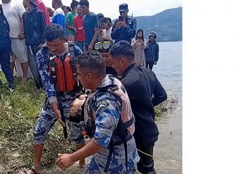 फेवातालमा पौडी खेल्ने क्रममा डुबेर एक बालकको मृत्यु