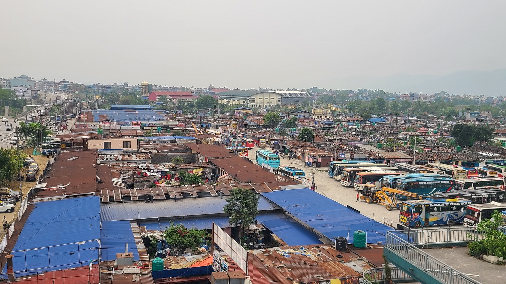 पोखरा बसपार्कका घर टहरा हटाउने तयारी, सुकुमवासीलाई तीन दिनको समय