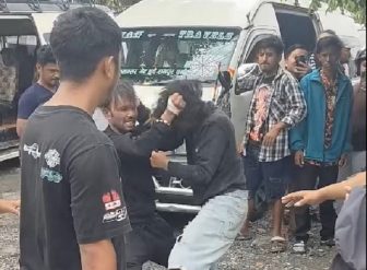 पोखरामा सार्वजनिक स्थानमा झै–झगडा गर्ने ४ जना पक्राउ