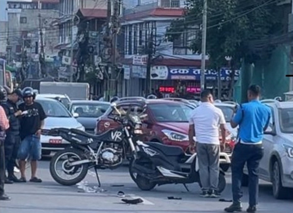 पोखरामा मोटरसाइकलको ठक्करबाट स्कुटरमा सवार युवाको निधन