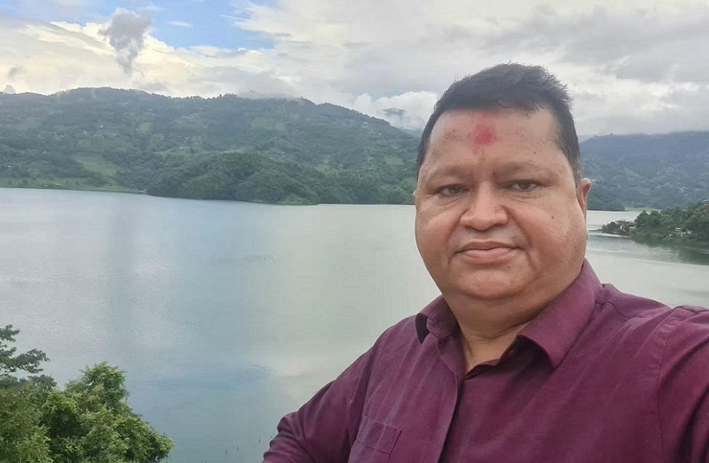 पूर्व बैंकर रेशमबहादुर थापाको जिप दुर्घटनमा निधन
