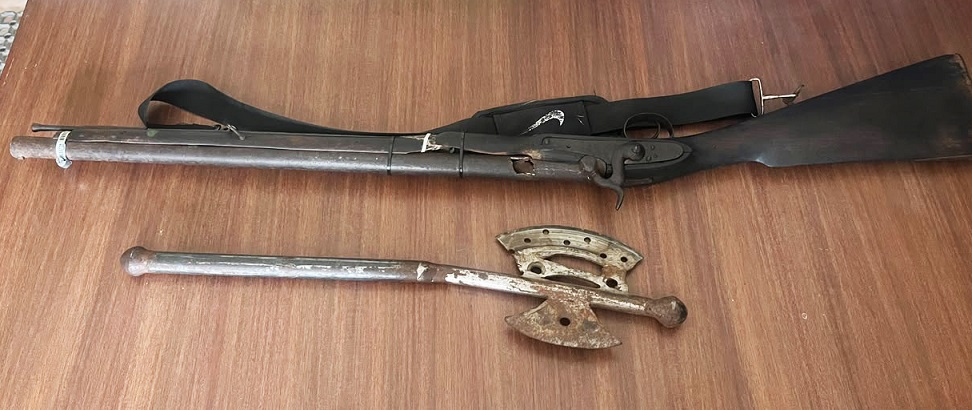 पोखरामा हतियार सहित दुई जना पक्राउ