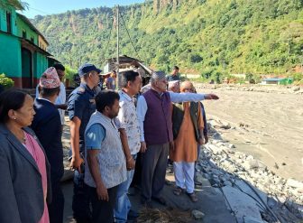 बाढीपहिरो प्रभावित क्षेत्रमा मुख्यमन्त्री पाण्डे, उद्धार राहत र पुनर्निर्माणलाई प्राथमिकता